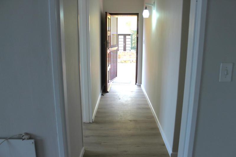 To Let 2 Bedroom Property for Rent in Fish Hoek Western Cape